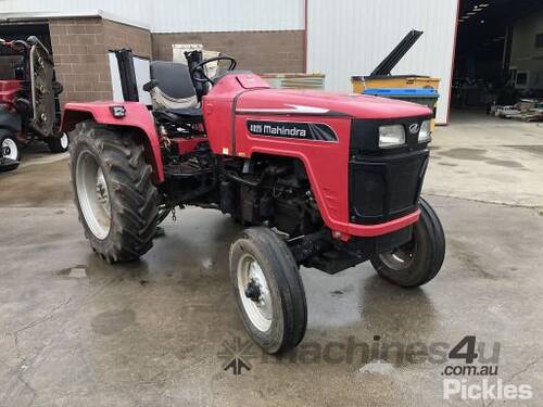 2019 Mahindra 4025 4WD