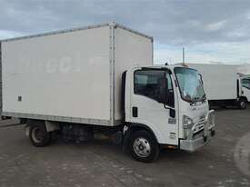 Isuzu NPR200 - picture0' - Click to enlarge