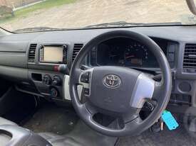 Toyota Hiace KDH - picture0' - Click to enlarge