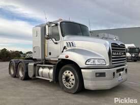 2015 Mack Granite - picture0' - Click to enlarge