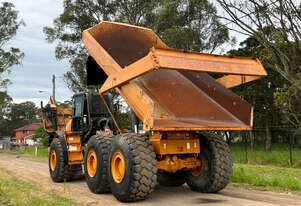 CASE 340 Articulated Off Highway Truck