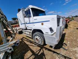 Freightliner FL112 Prime Mover - Yard Truck - picture1' - Click to enlarge