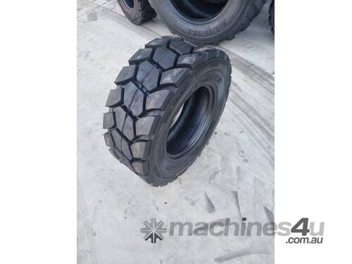 12-16.5 Road pattern skid steer tyre only