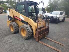 2010 CATERPILLAR 256C SKID STEER LOADER - picture0' - Click to enlarge