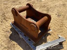 Mounting Bracket to suit Excavator - picture1' - Click to enlarge