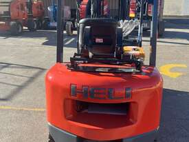 Heli 2.5t - Gas/LPG Forklifts FOR SALE - picture0' - Click to enlarge