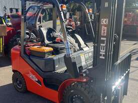 Heli 2.5t - Gas/LPG Forklifts FOR SALE - picture2' - Click to enlarge