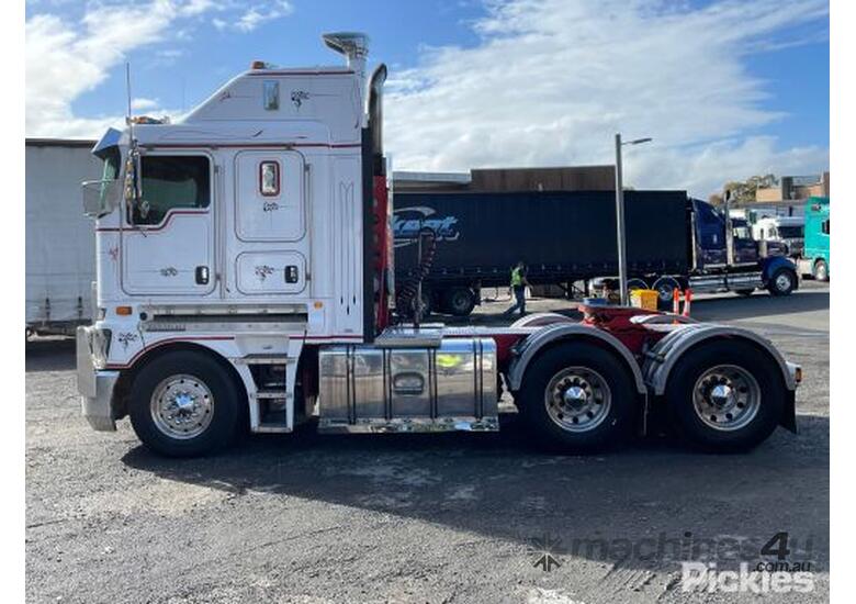 Buy Used Kenworth 2011 Kenworth K200 Series Sleeper Cab Trucks In ...