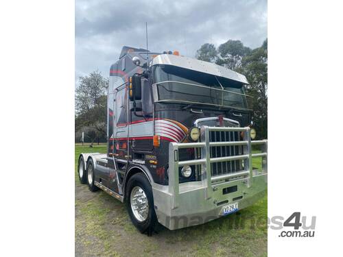 2002 Kenworth K104 Prime Mover