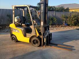 CAT Forklift 1.8t With Rotator  - picture0' - Click to enlarge