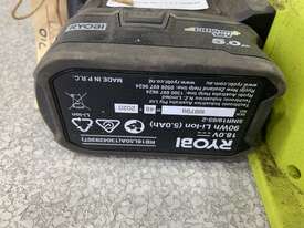 Ryobi Chainsaw (Police Lost and Stolen) - picture2' - Click to enlarge