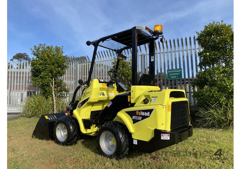 caption New Hyload WTL30 Articulated Telescopic Mini Loader