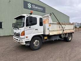 2009 Hino 500 Tipper (Ex-Council) - picture0' - Click to enlarge