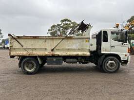 2009 Hino 500 Tipper (Ex-Council) - picture2' - Click to enlarge