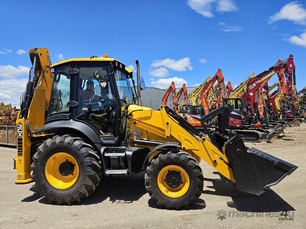Used 2022 jcb 3CX Backhoe in RAVENHALL, VIC
