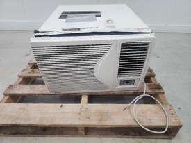 Gree Air Condition Unit - picture1' - Click to enlarge