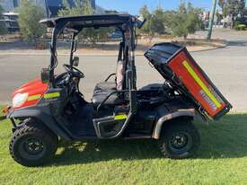 Side by Side Kubota RTVX900 4x4 Diesel 2018 Hydraulic tipper - picture0' - Click to enlarge