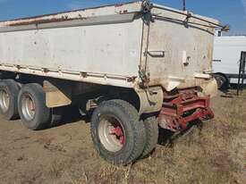 Hercules 1999 TRI Axle Dog Trailer - picture0' - Click to enlarge