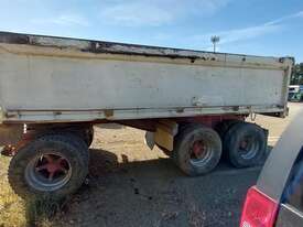Hercules 1999 TRI Axle Dog Trailer - picture2' - Click to enlarge