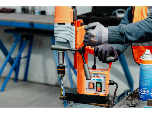 caption EM50 Magnetic Drill