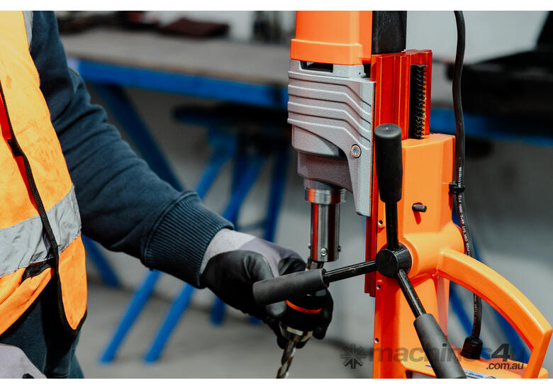 caption EM50 Magnetic Drill