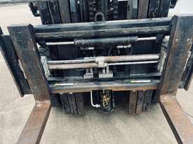 Diesel HC Forklift with Container Mast and Fork Positioner - picture1' - Click to enlarge