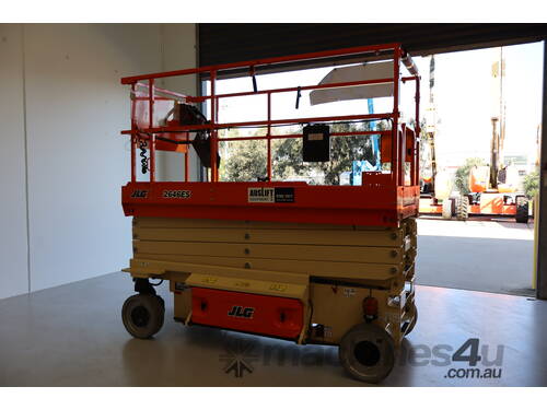 caption 2020 JLG 2646ES 26ft Electric Scissor Lift - Commission until 06/2030