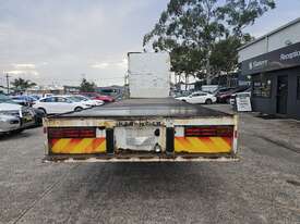2008 Isuzu FVD1000 6x2 Tabletop (Manual) - picture2' - Click to enlarge