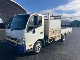 2017 Hino 300 series Table Top - picture1' - Click to enlarge