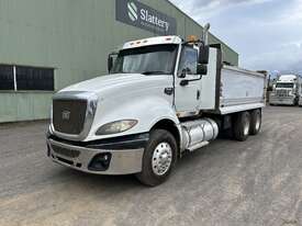 2010 Cat CT630 6WH (6x4) Tipper - picture1' - Click to enlarge