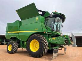 John Deere S690 w/ JD 640 40ft Front - picture0' - Click to enlarge