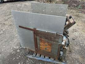 Forklift Clamp Attachment - picture1' - Click to enlarge