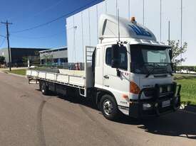 2018 Hino    4x2 Tray Truck - picture0' - Click to enlarge