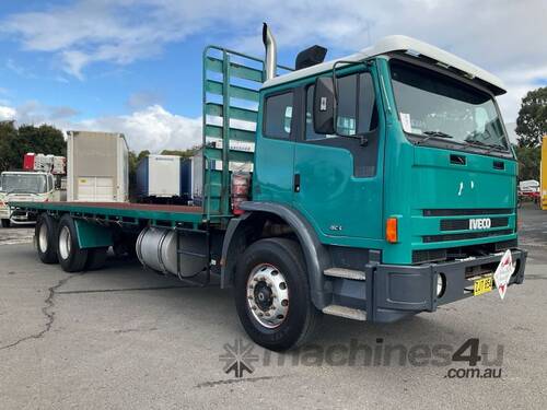 2004 Iveco ACCO 2350G Table Top