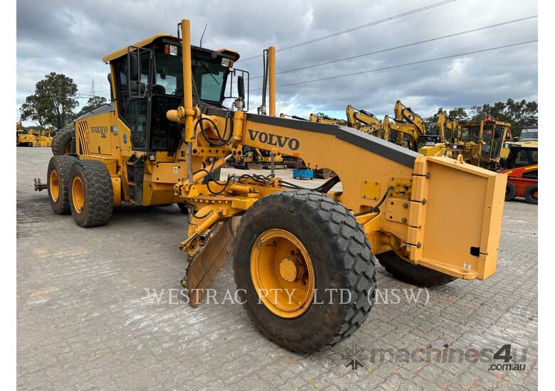 caption VOLVO G940 Motor Graders