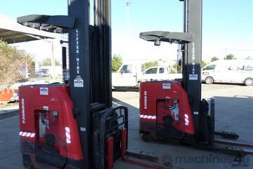 LIFTEK - RAYMOND BT 740DR32TT Ride on Reach Truck