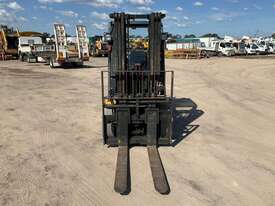 2010 Yale GDP35TK Forklift Container Mast - picture0' - Click to enlarge