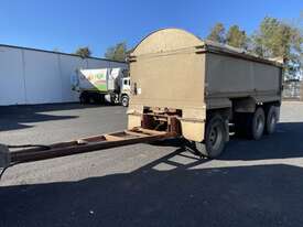 1989 Borcat Tri Axle Dog Trailer - picture0' - Click to enlarge