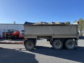 1989 Borcat Tri Axle Dog Trailer - picture1' - Click to enlarge