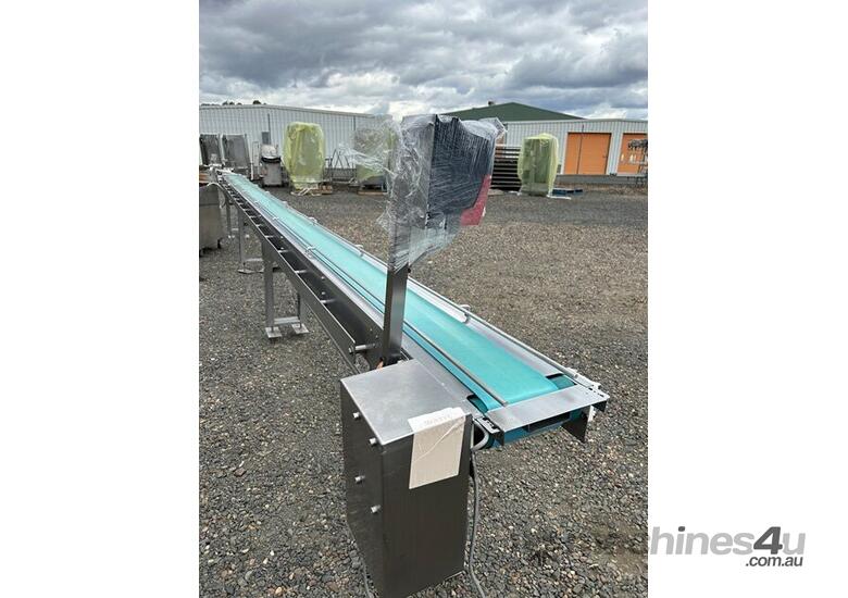 caption Conveyor Belt Type 7.7m long x 200mm wide with SEW Speed control