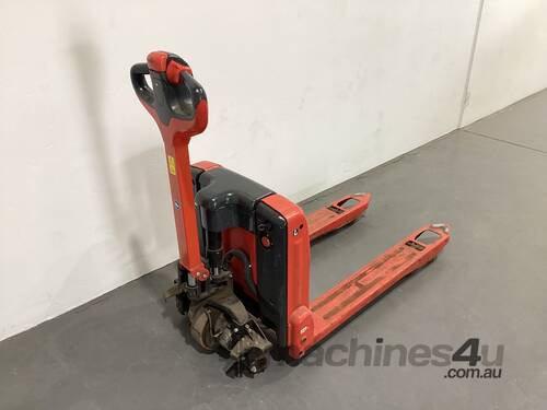 2022 Linde MT15 Electronic Pallet Jack