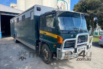 2006 Hino GH1J Series Horse Transport Truck with Ramp - Melbourne