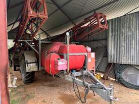 2004 Silvan 3000L Paddock King Sprayer  - picture1' - Click to enlarge