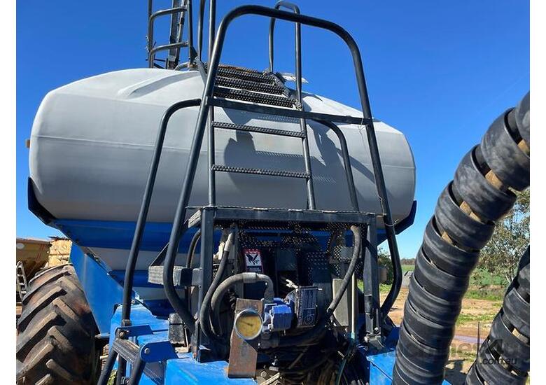 caption New Holland SC430 Air Cart