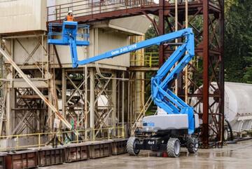 Genie   Z-60 FE Boom Lift