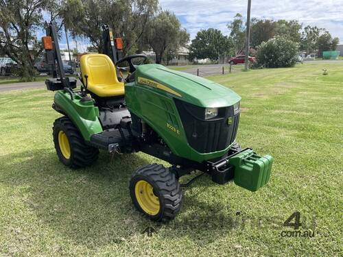 2017 John Deere 1023E Compact Ut Tractors