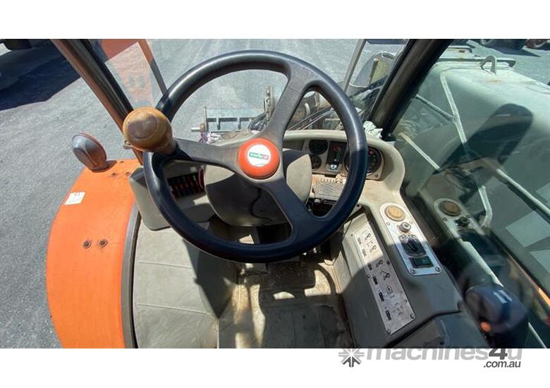 caption Ausa T276H