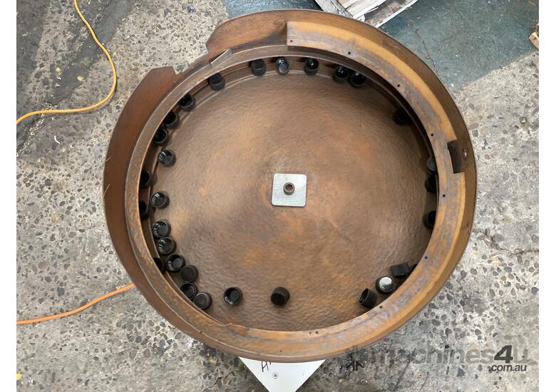 caption Vibratory Bowl Feeder - FILLUS - TYPE 20- In Good Condition! MUST GO!