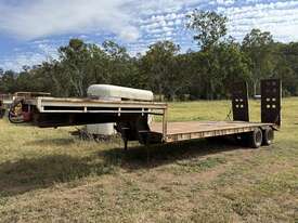 1984 LOW LOADER - picture1' - Click to enlarge