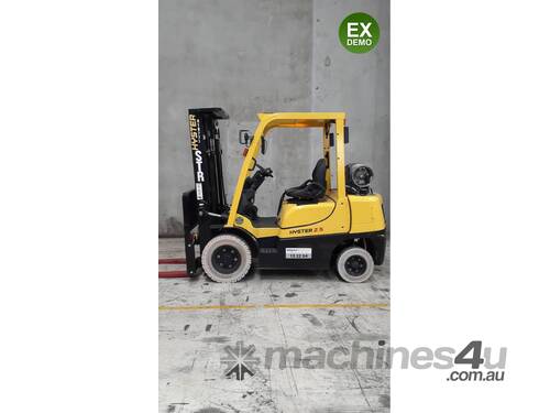 caption HYSTER H2.5XT Counterbalance Forklift (Ex Demo)